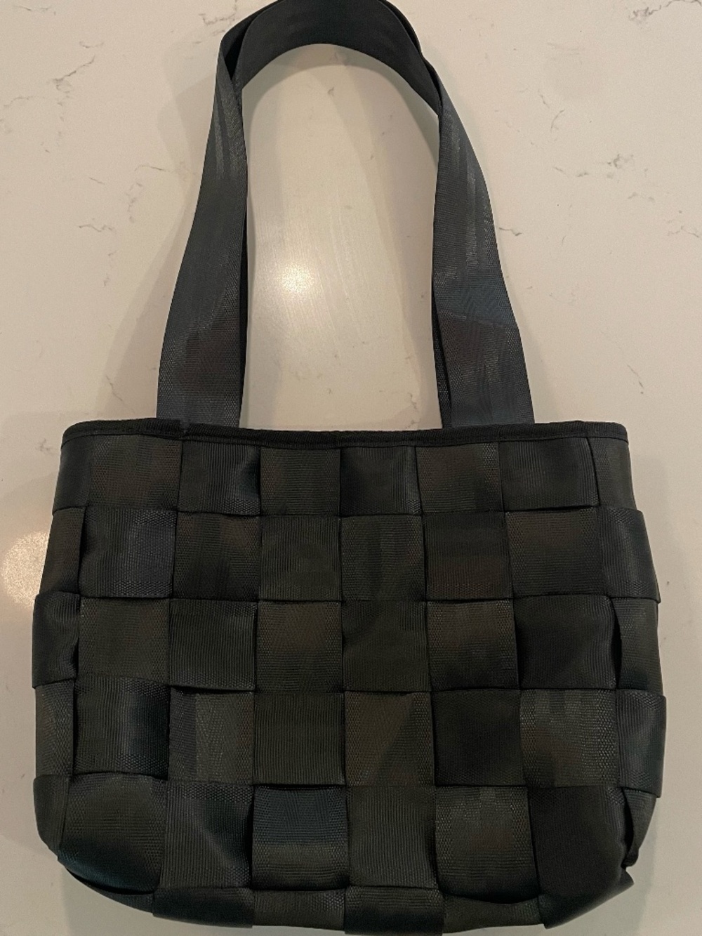 Vintage Y2K Harvey's The Original Woven Medium Seatbelt Bag in Black